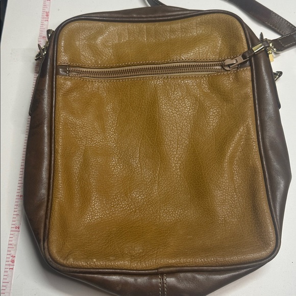 Loewe - Picture 3 of 4